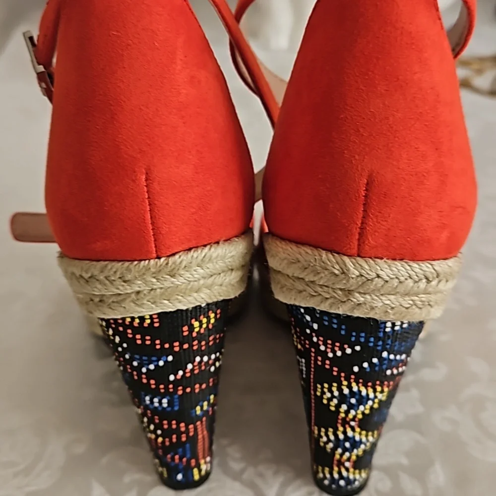 Charles By Charles David Wedges Shoes, Size 8.5M. - Picture 6 of 9